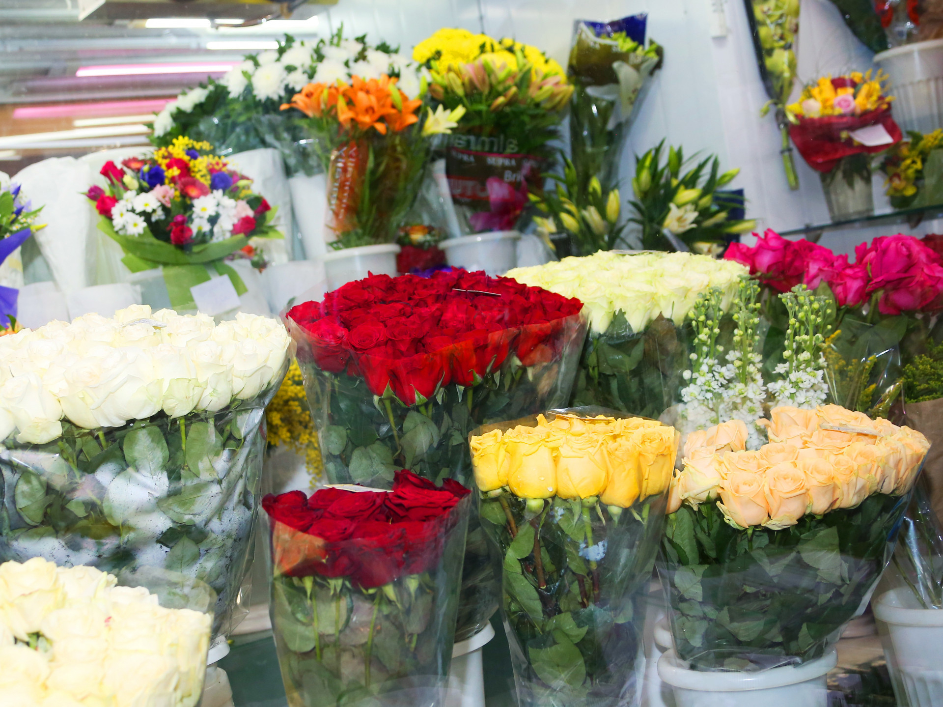 Сколько стоят цветы 2024. Рижский рынок цветов. Самый дорогой в мире цветок на флористическом рынке. Цветочный рынок Ставрополь. Подорожание цветов.